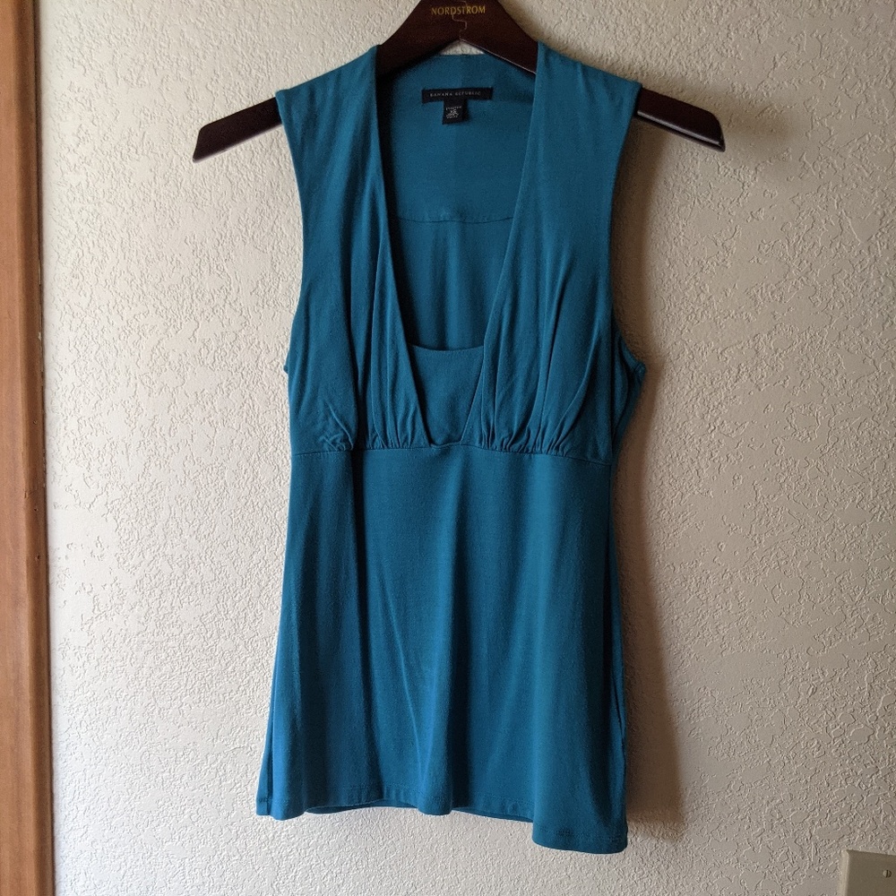 Pretty and feminine tank top